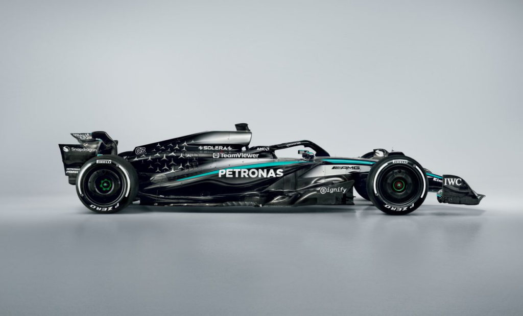 Mercedes отказалась от «макарены»