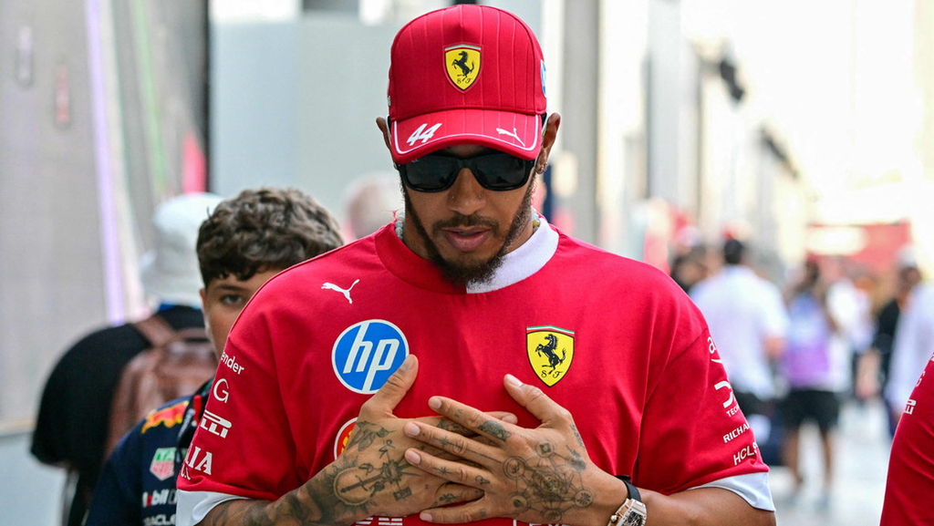 Хэмилтон потерял темп после обновления настроек Ferrari